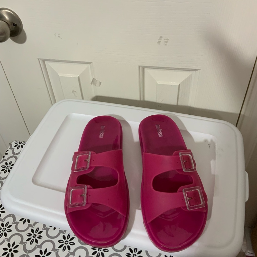 MELISSA WIDE SANDAL IN PINK